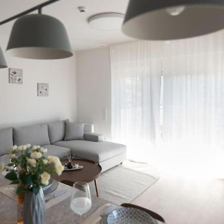 Bright Apartment In The New Building Athen Exterior foto